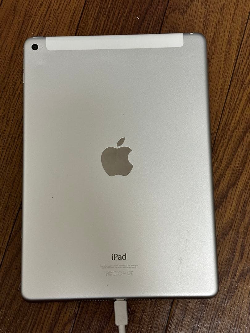 Apple iPad air2 2014年式 9.7インチ シルバー 本体