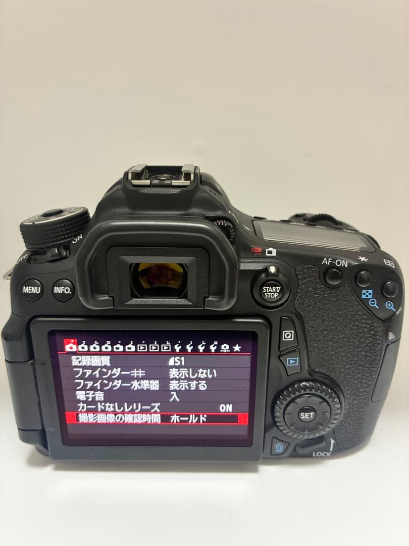 美品！キャノン Canon EOS 70D ボディ 一眼レフカメラ 本体のみ