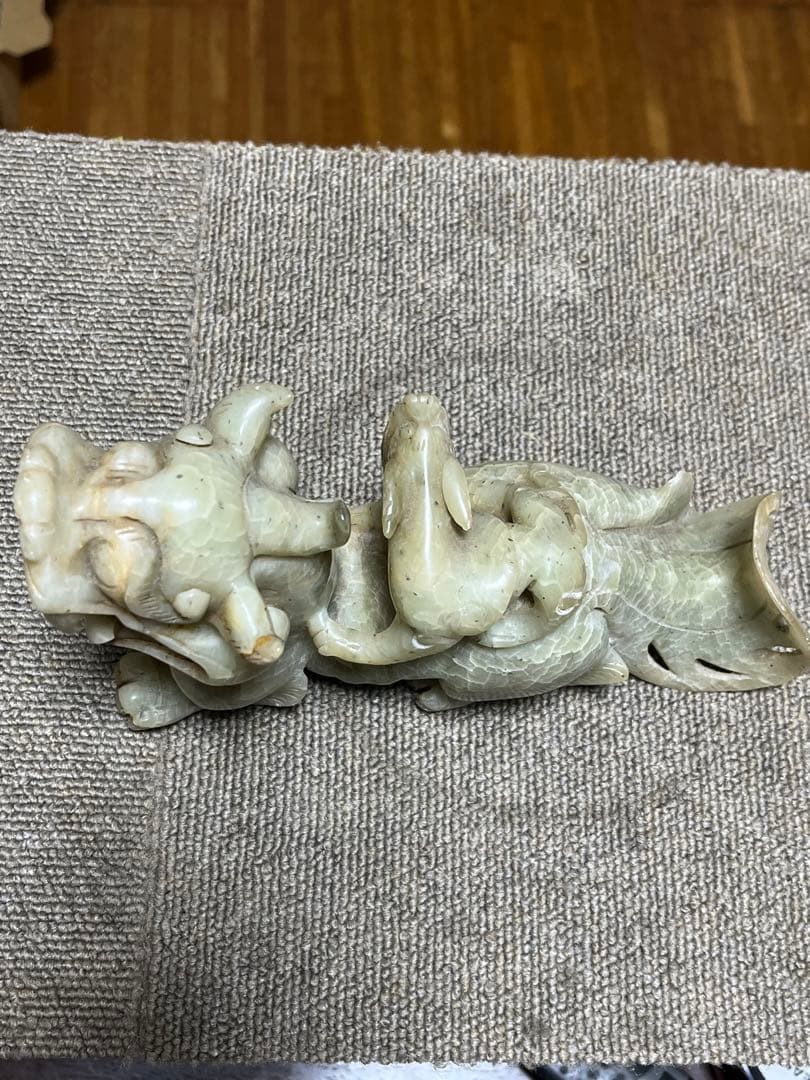 中国美術 玉製 神獣 彫刻 飾石 鑑賞石 置物 白玉 天然石 原石 瑪瑙 翡翠