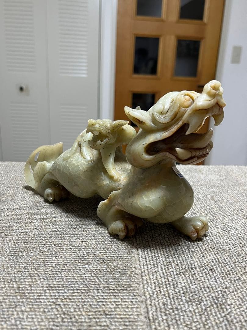 中国美術 玉製 神獣 彫刻 飾石 鑑賞石 置物 白玉 天然石 原石 瑪瑙 翡翠