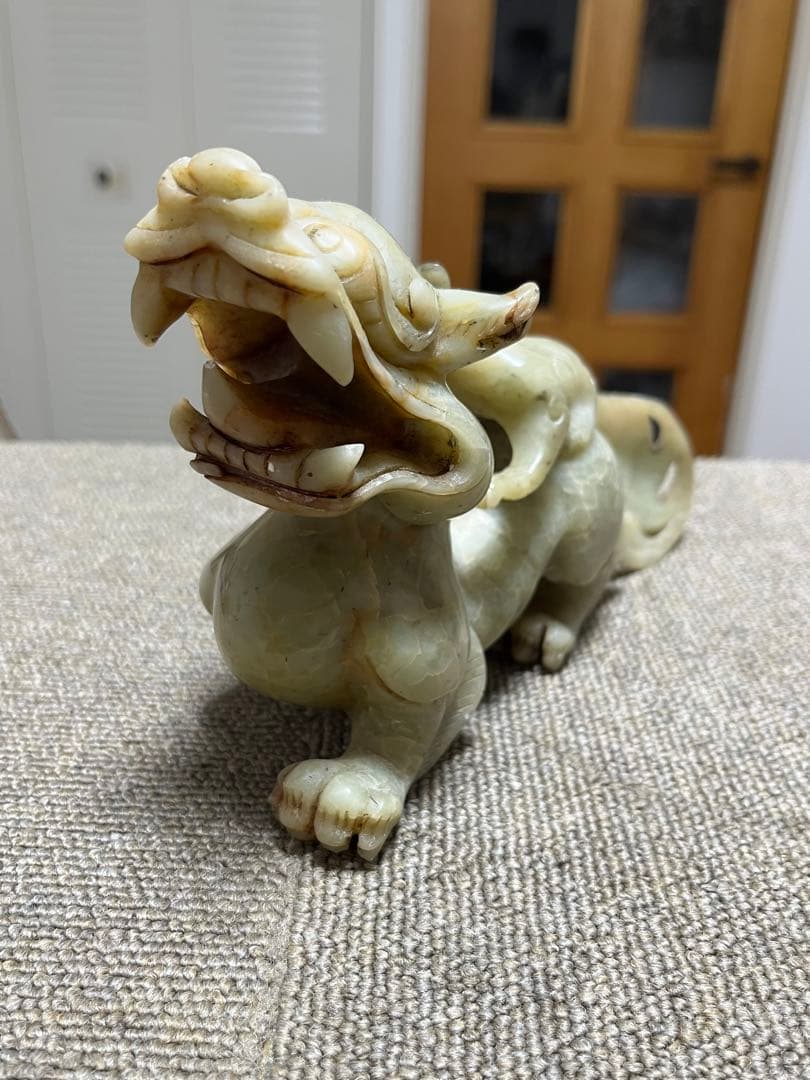 中国美術 玉製 神獣 彫刻 飾石 鑑賞石 置物 白玉 天然石 原石 瑪瑙 翡翠