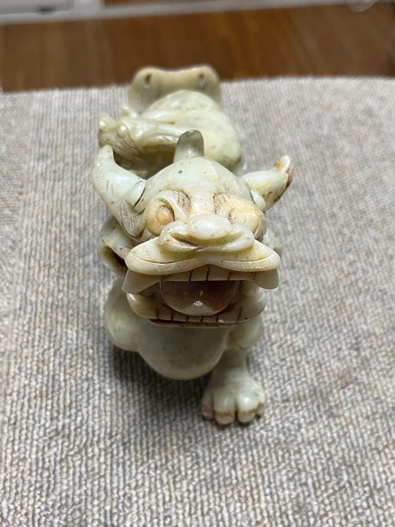 中国美術 玉製 神獣 彫刻 飾石 鑑賞石 置物 白玉 天然石 原石 瑪瑙 翡翠
