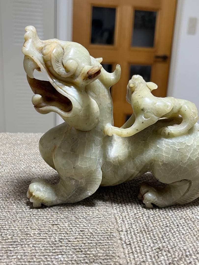 中国美術 玉製 神獣 彫刻 飾石 鑑賞石 置物 白玉 天然石 原石 瑪瑙 翡翠