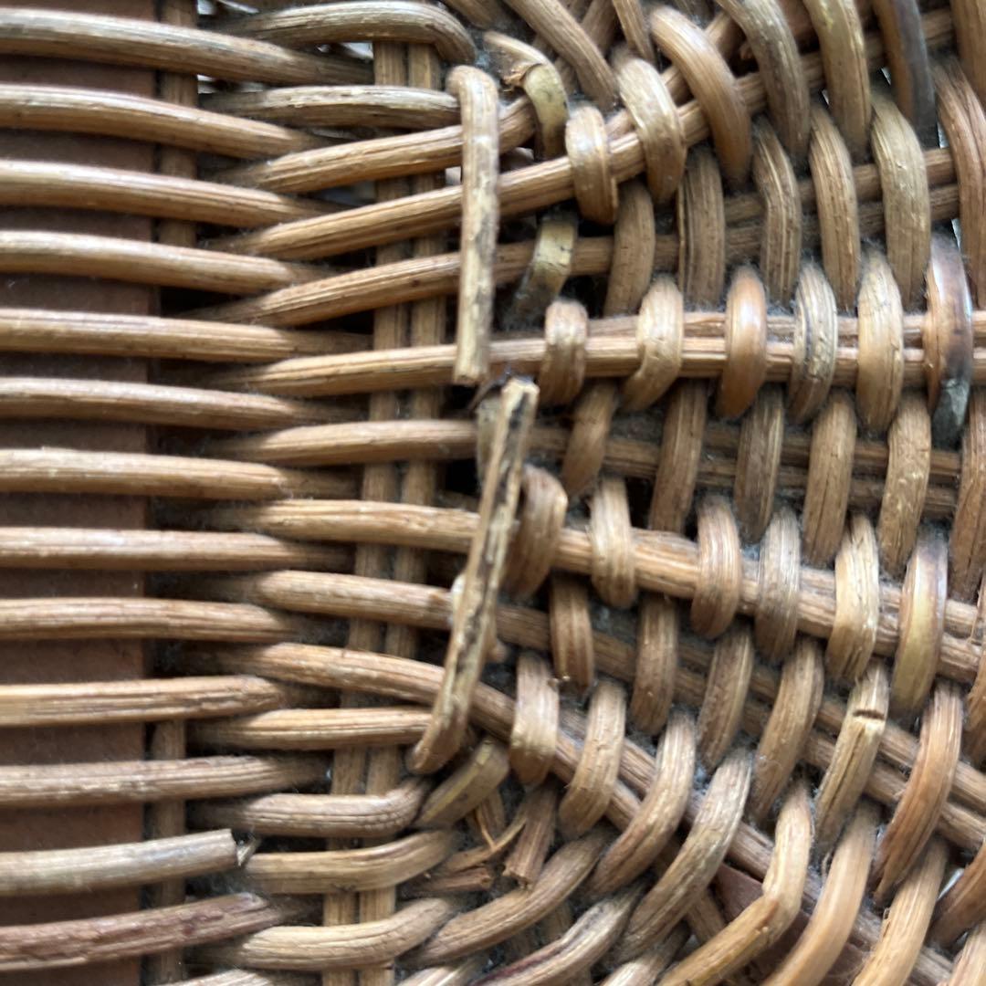 籐製ハンドル付きオーバルバスケット　アンティーク