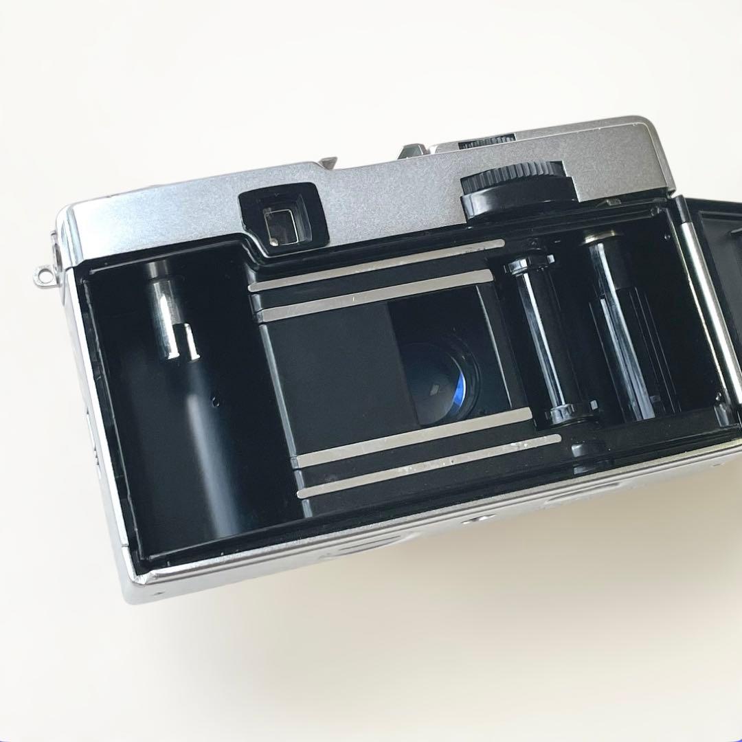 OLYMPUS PEN ハーフサイズフィルムカメラ