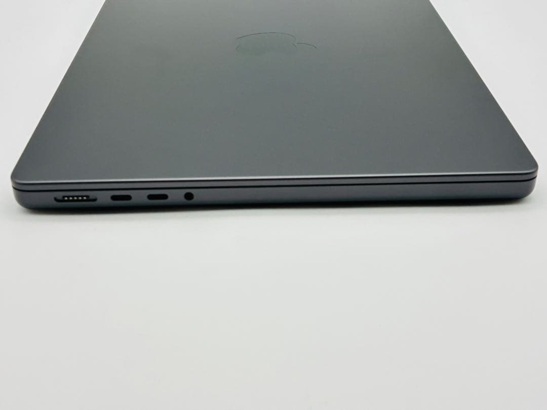 極美品 MacBook Pro 14インチ M4 Pro 512GB 24GB