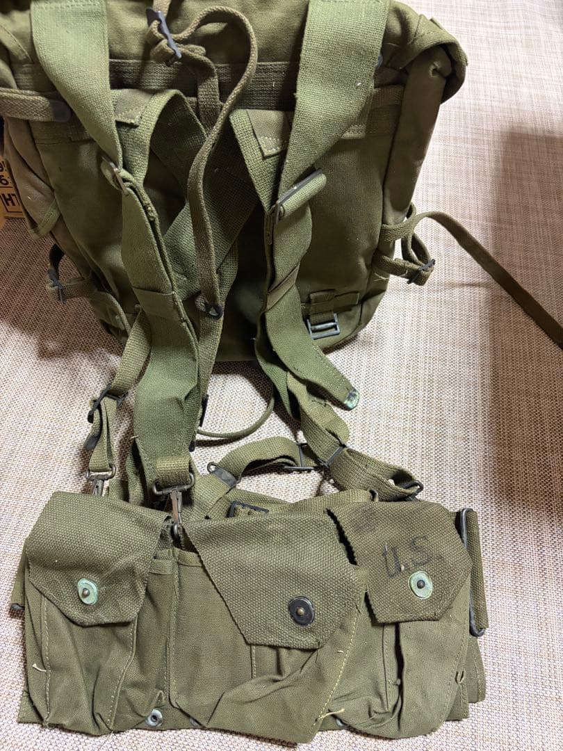 オリーブドラブ バックパック キャンバス