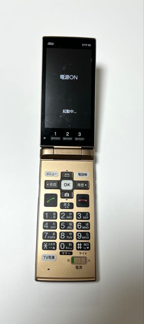 au かんたんケータイ KYF38 京セラ　初期化済み 動作確認済み 付属品あり