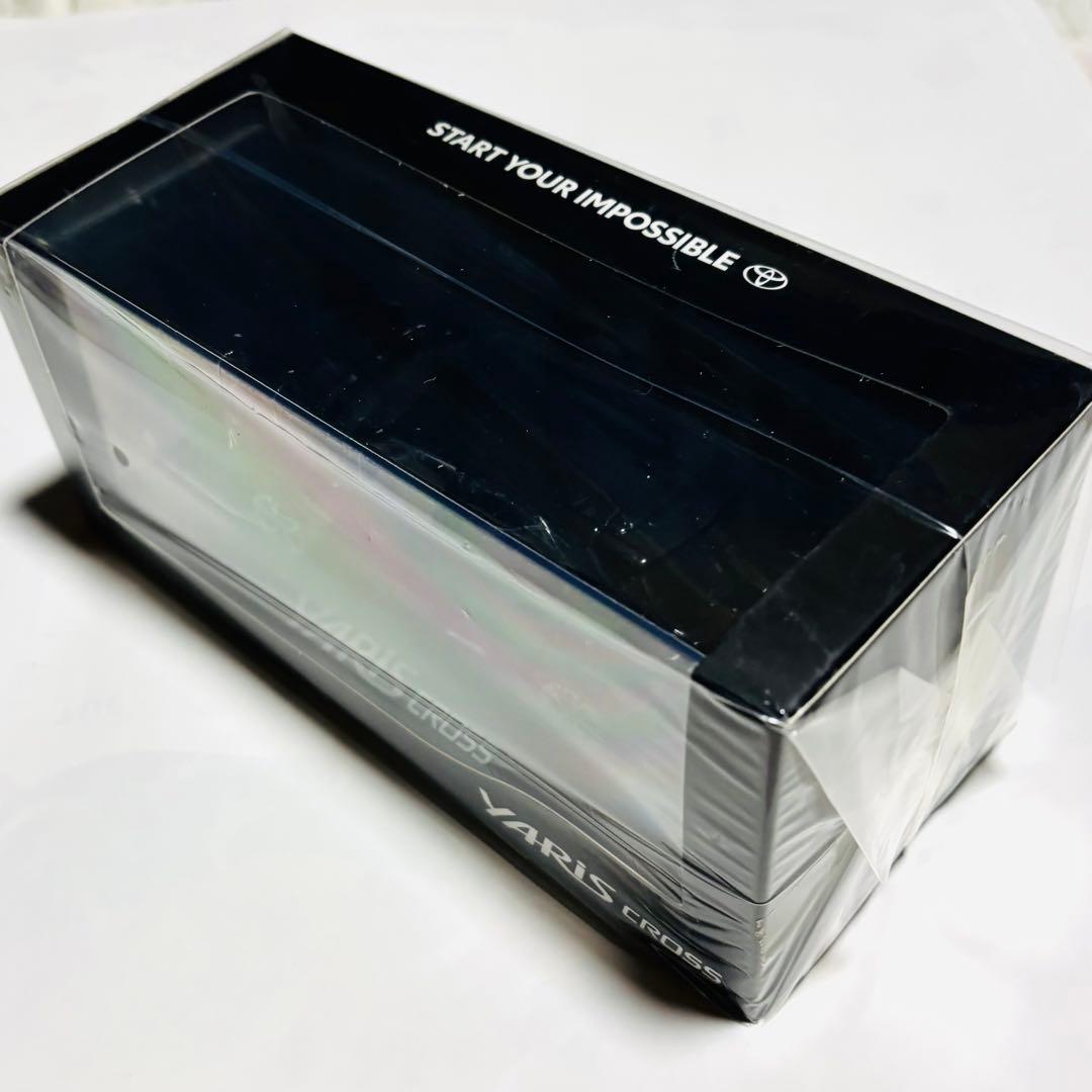 トヨタ ヤリスクロス 1/30 ミニカー ブラックマイカ新品 未開封品