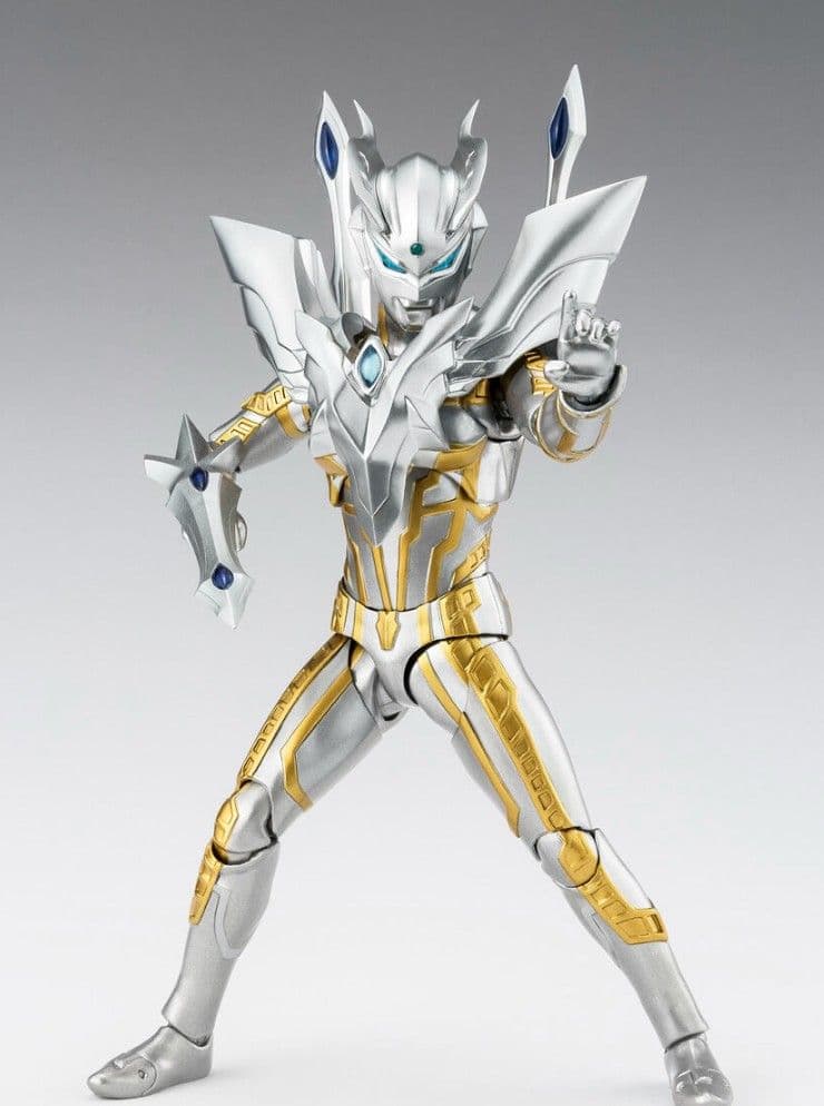 S.H.フィギュアーツ ウルティメイト シャイニング ウルトラマン ゼロ