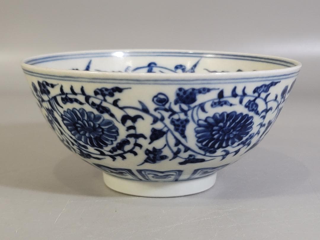 中国 染付 唐草模様 碗 DT253