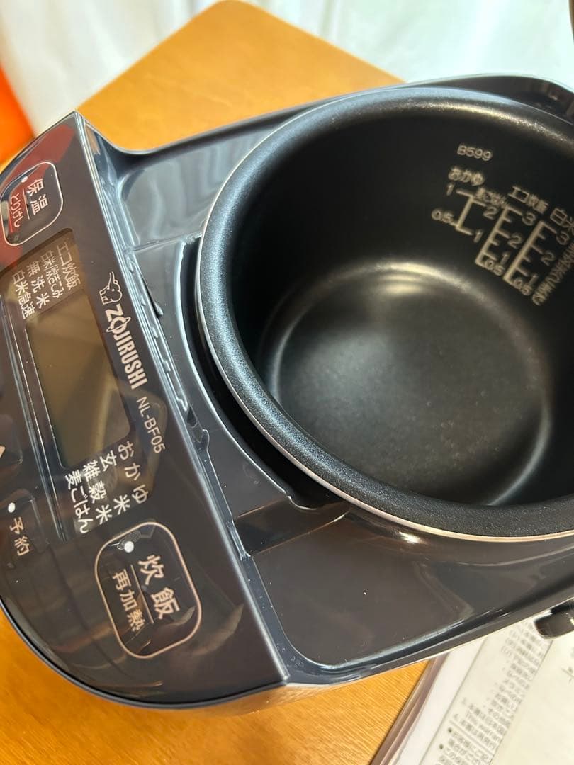 象印 炊飯器 マイコン炊飯ジャー NL-BF05 極め炊き 3合炊き 保証書有り