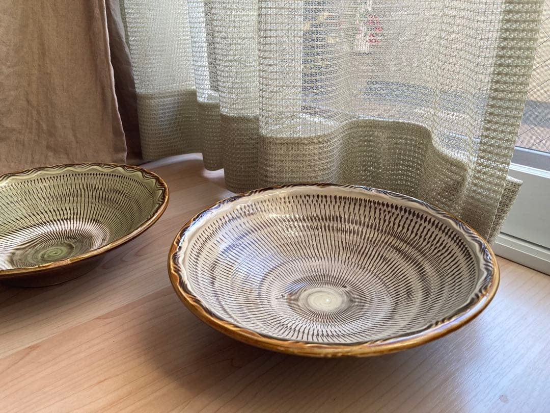 小鹿田焼　黒木昌伸窯　八寸皿　飛び鉋（フチに櫛目）　白