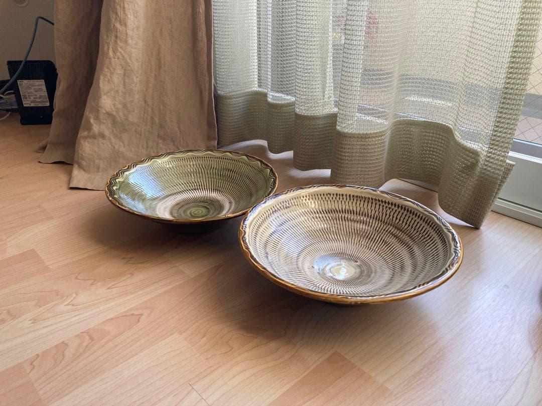 小鹿田焼　黒木昌伸窯　八寸皿　飛び鉋（フチに櫛目）　白