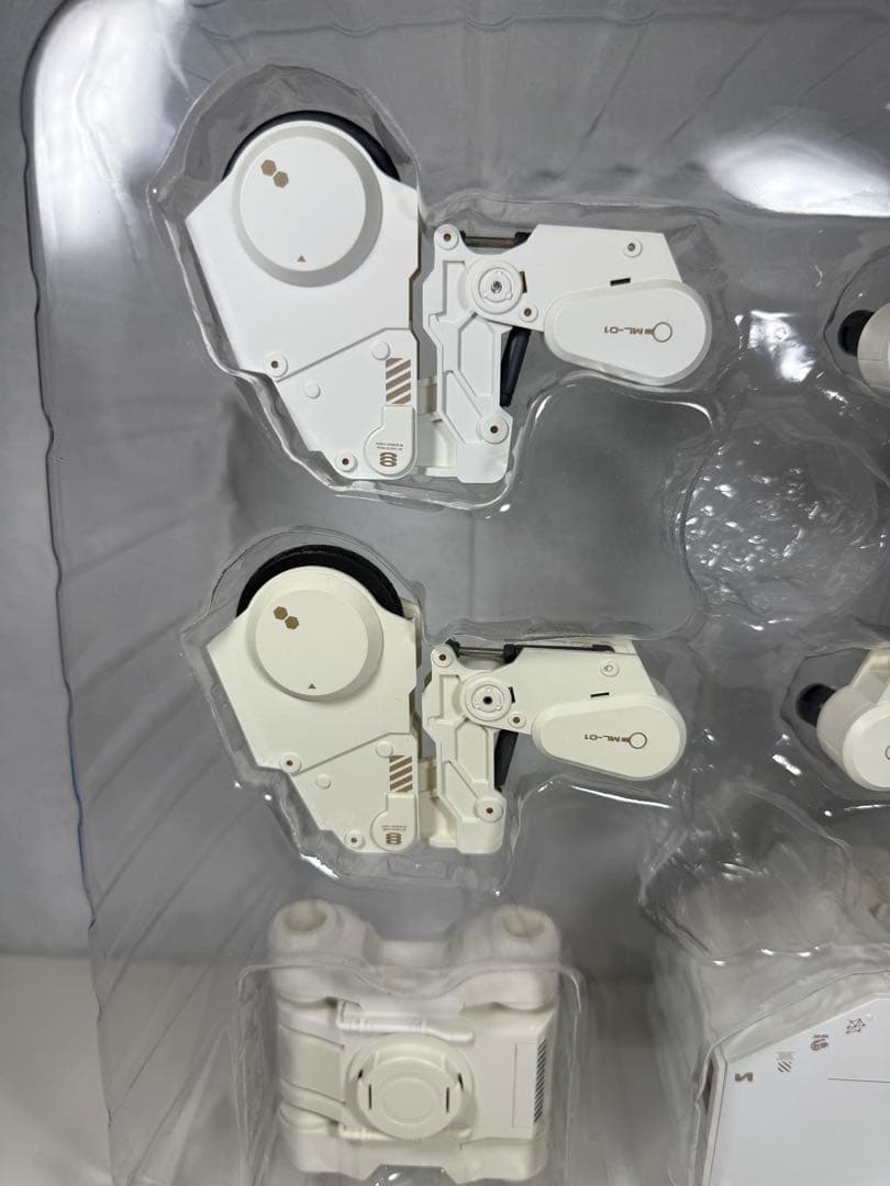 出雲重機　Probe20WT 1/12 ホワイト