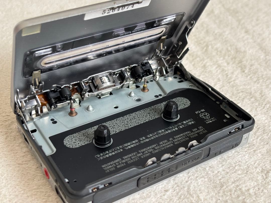 ジャンク　SONY WM-GX688 WALKMAN カセットレコーダー