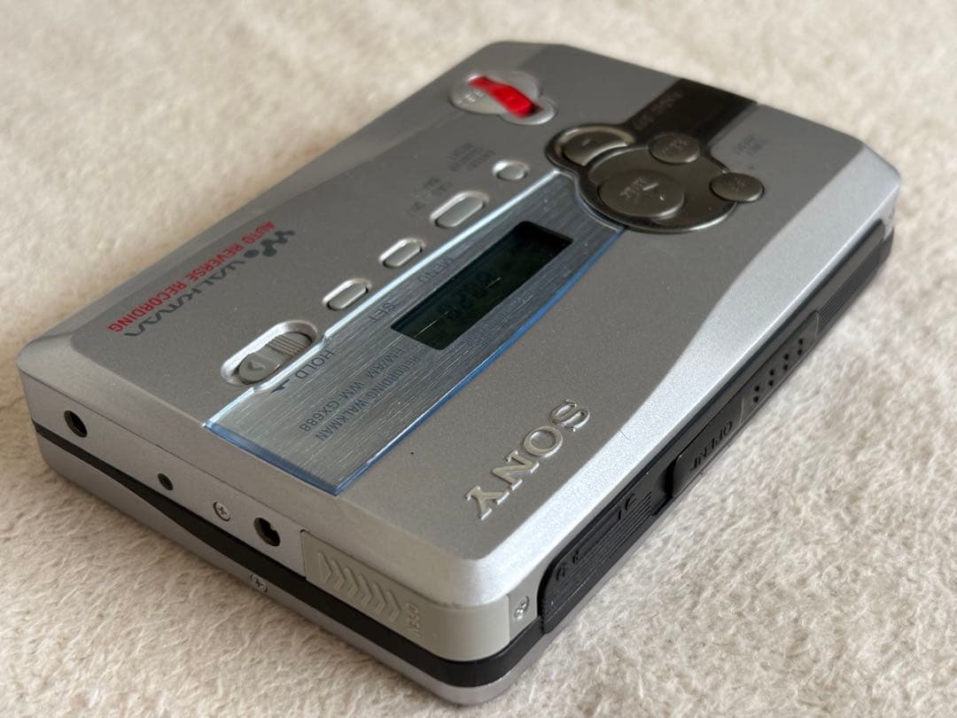 ジャンク　SONY WM-GX688 WALKMAN カセットレコーダー