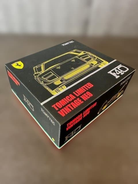 【未使用・TOMYTEC】フェラーリ F40（黄色）　Ferrari F40