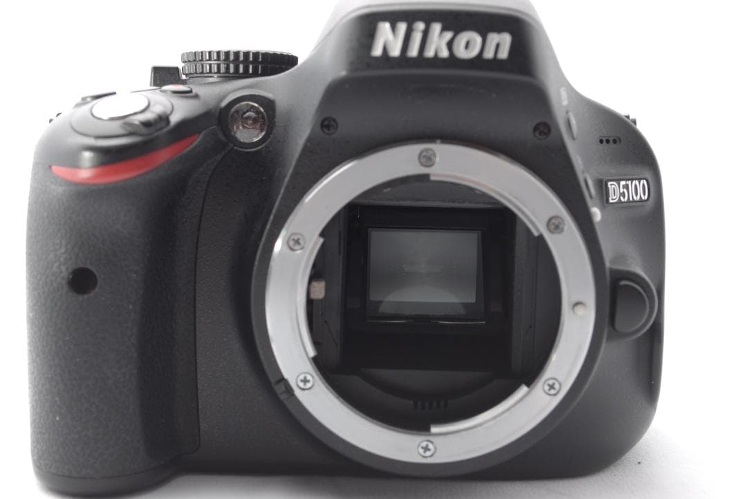 ✨訳あり・大特価✨Nikon D5100✨美品✨付属品あり✨動作品✨一眼レフ✨