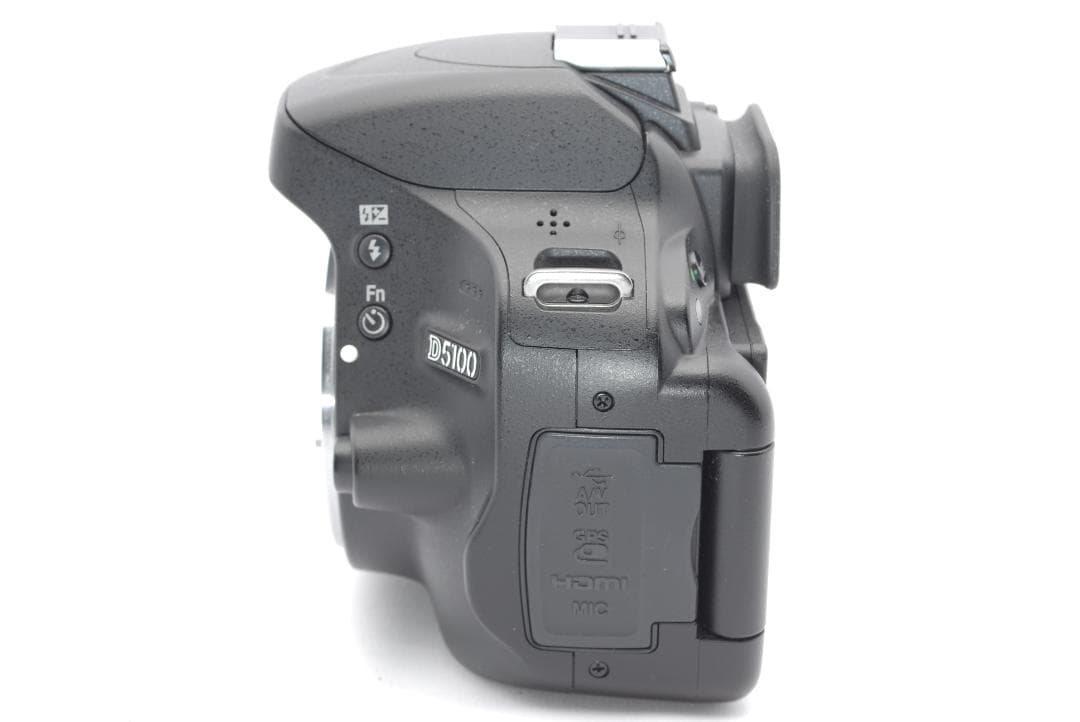 ✨訳あり・大特価✨Nikon D5100✨美品✨付属品あり✨動作品✨一眼レフ✨