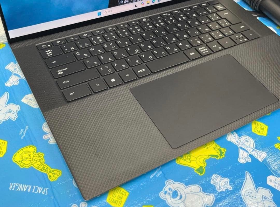Dell precision 5550 UHD+タッチ
