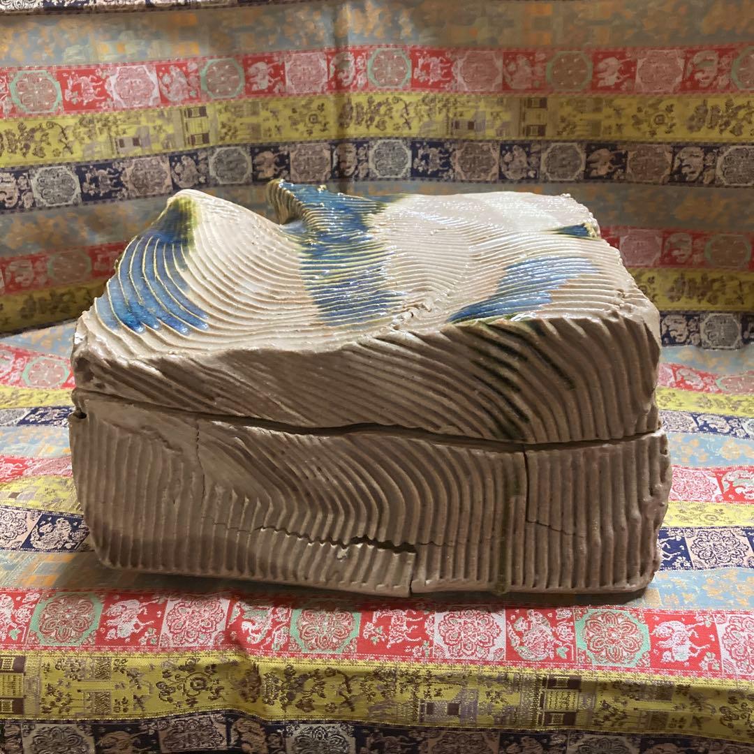 織部　陶箱　作家不詳　21×18×￼高18cm 4.4Kg