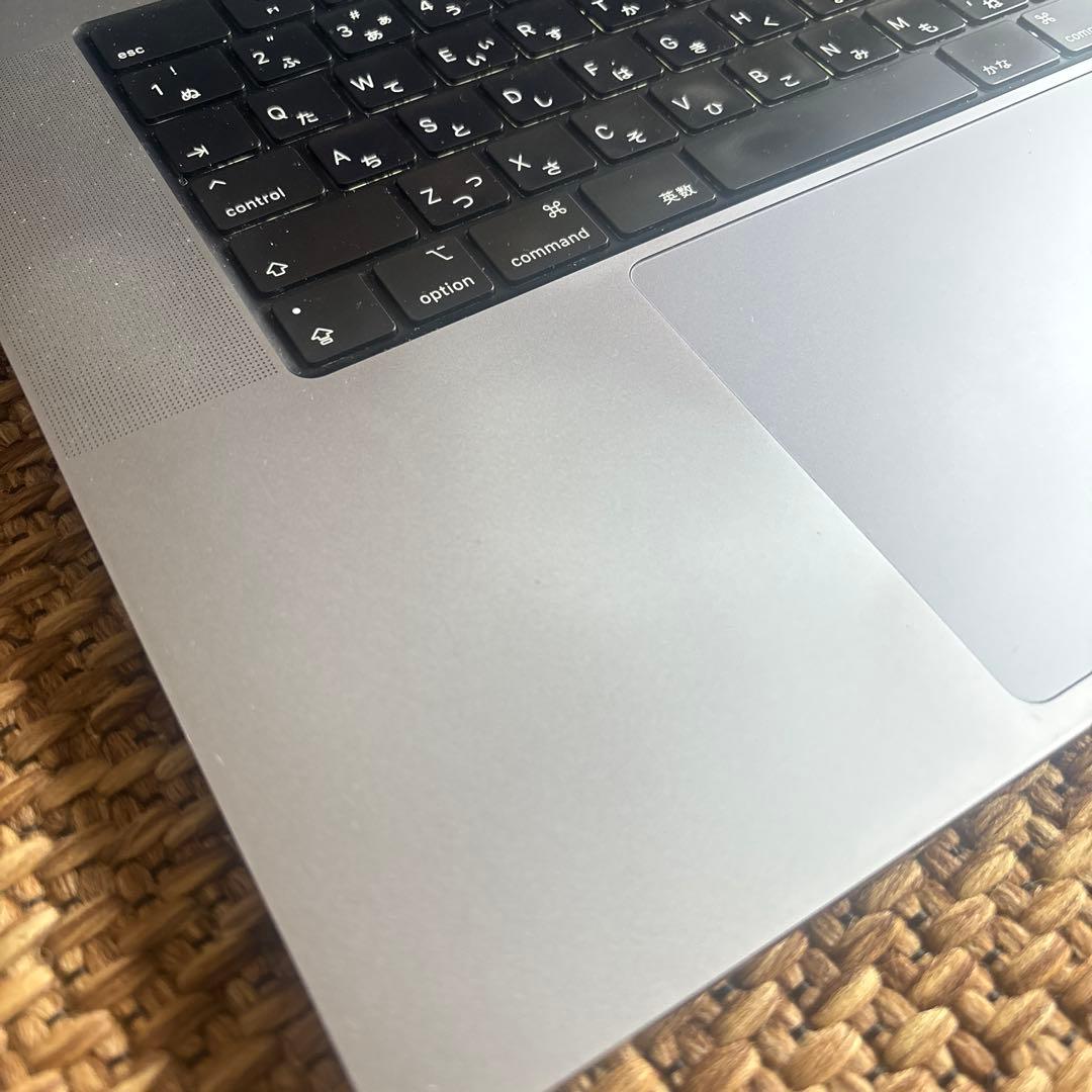 MacBook M1 Pro 16インチ 16GB / 1TB