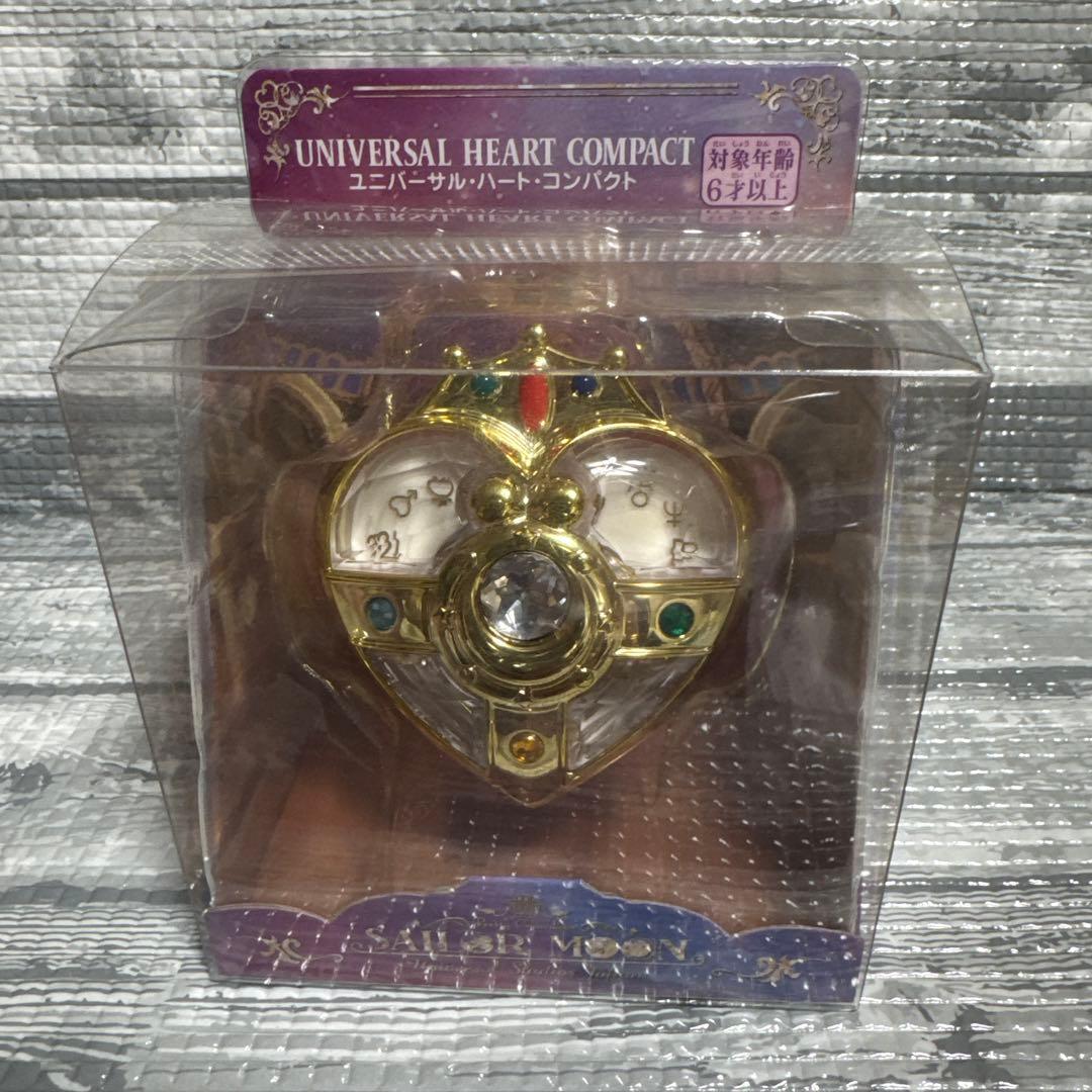 【まとめ売り】　セーラームーン　コンパクト　缶バッジ　リングセット　等