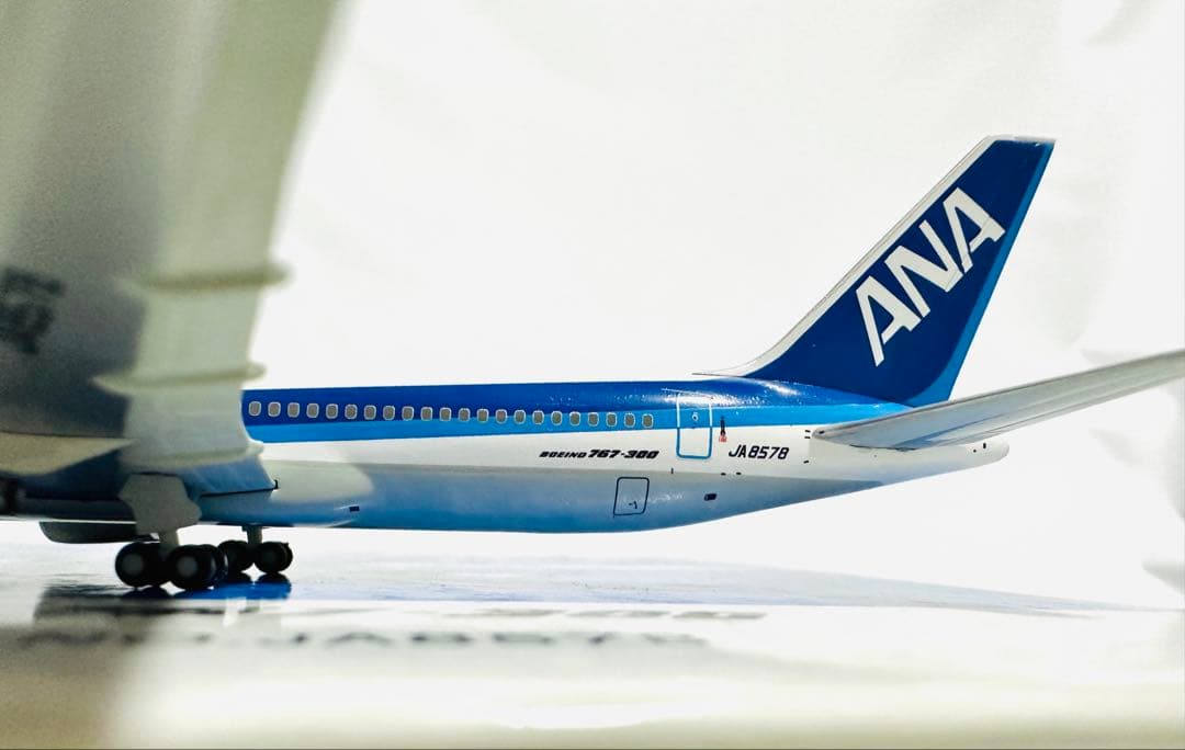 全日空商事1/400 ANA 767-300 モデル NH40016