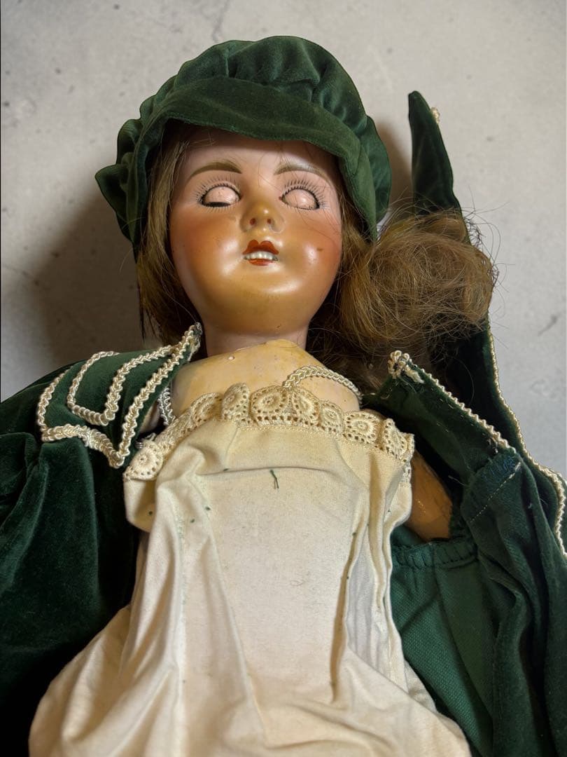 フランス アンティークドール ベルベットドレス 少女人形