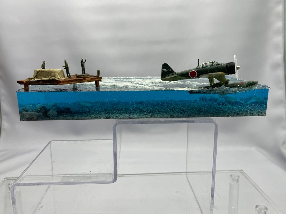 発進するニ式水上戦闘機 レジンジオラマ　機体変更可