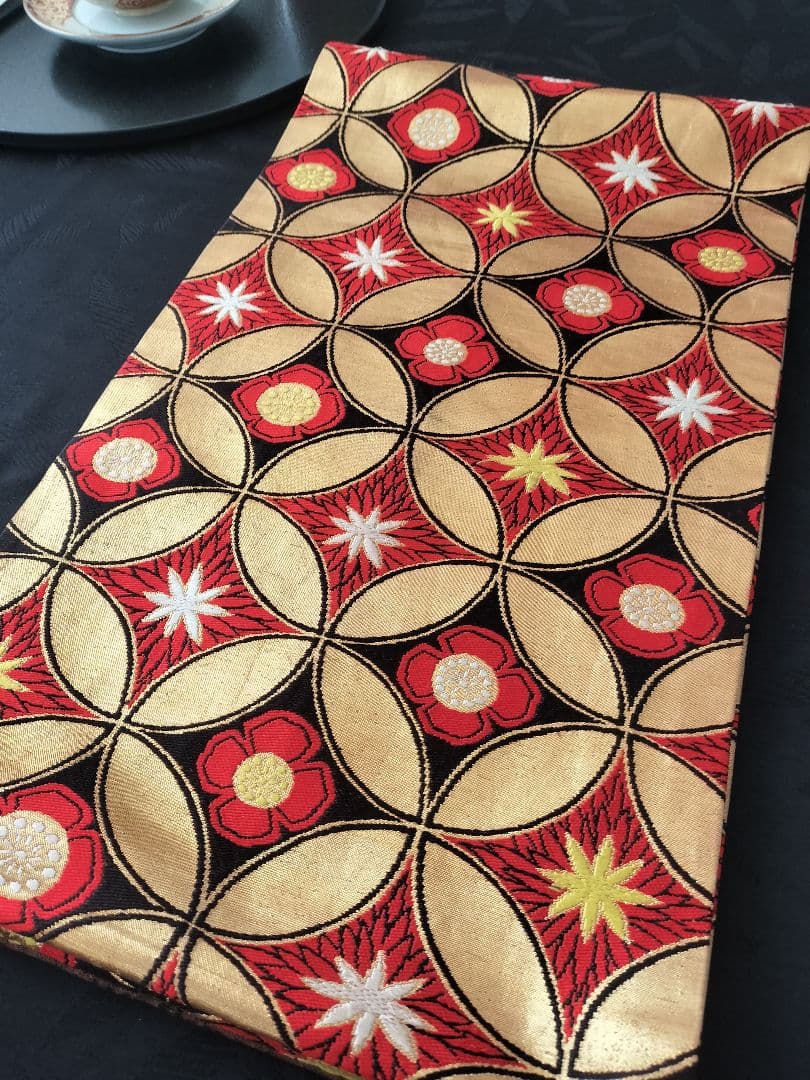 PiPi　A896★逸品‼️七宝模様‼️テーブルランナー2m18cm