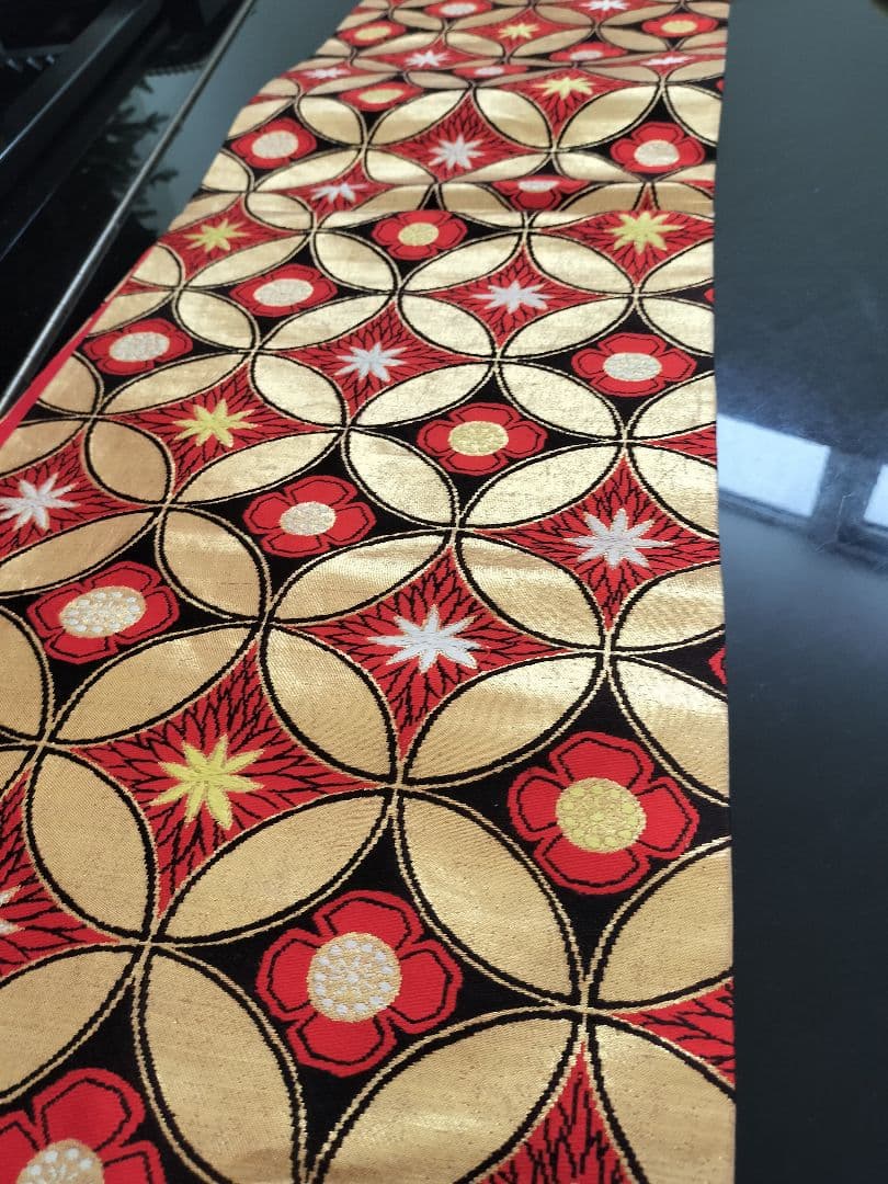 PiPi　A896★逸品‼️七宝模様‼️テーブルランナー2m18cm