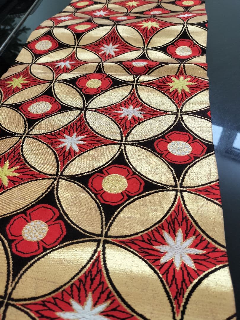 PiPi　A896★逸品‼️七宝模様‼️テーブルランナー2m18cm