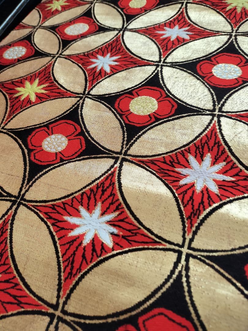 PiPi　A896★逸品‼️七宝模様‼️テーブルランナー2m18cm