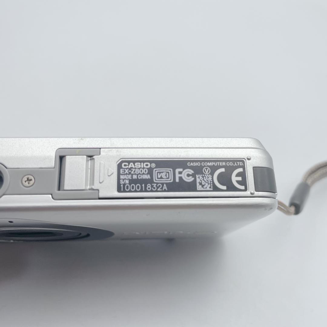 【極美品】CASIO カシオ EXILIM デジタルカメラ EX-Z800