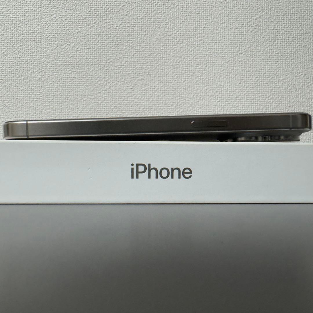 【極美品】iPhone 15 Pro Max 1TB SIMフリー