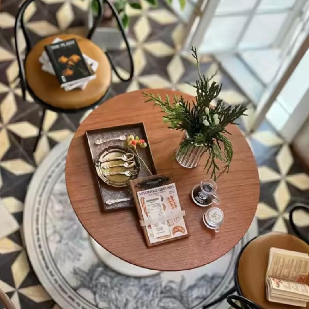 専用ページ　ミニチュアキッチン雑貨　トレイ4点セット　ブラックA、ガラス瓶