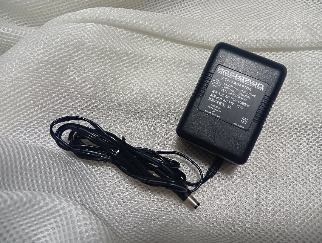 Hughes & Kettner Tube Factor 初期型