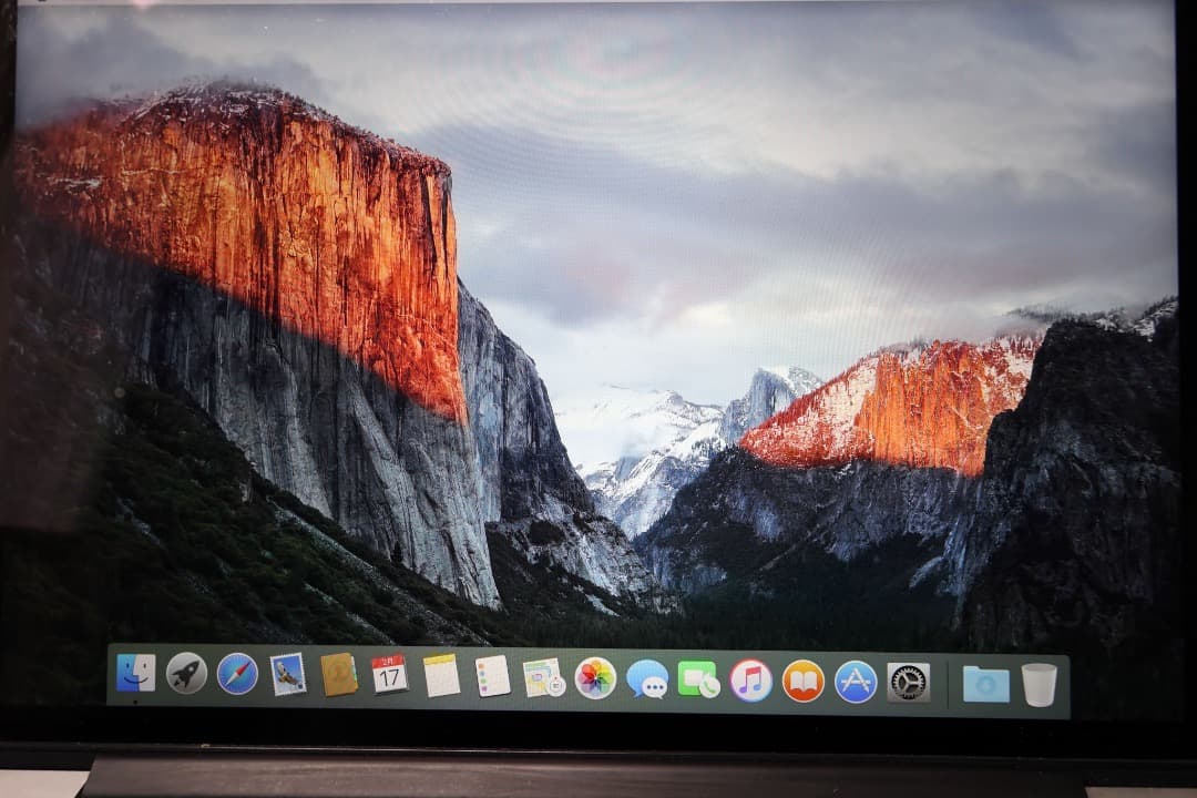 Apple MacBook pro Retina シルバー Early 2015
