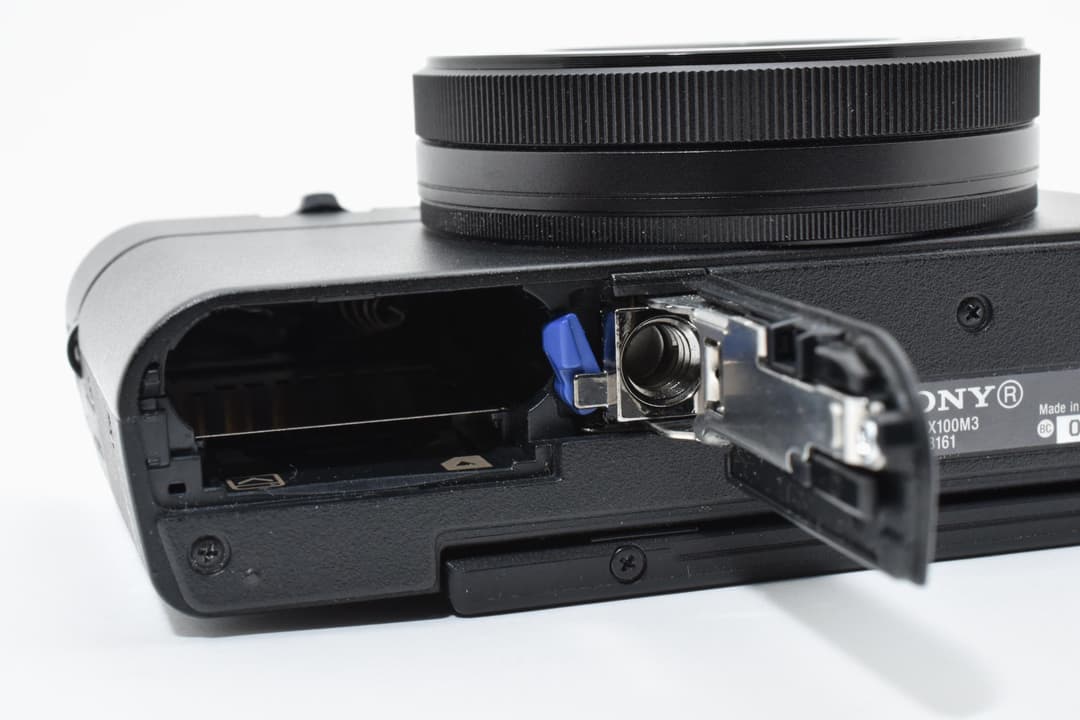 デジタルカメラ SONY DSC-RX100M3 2038