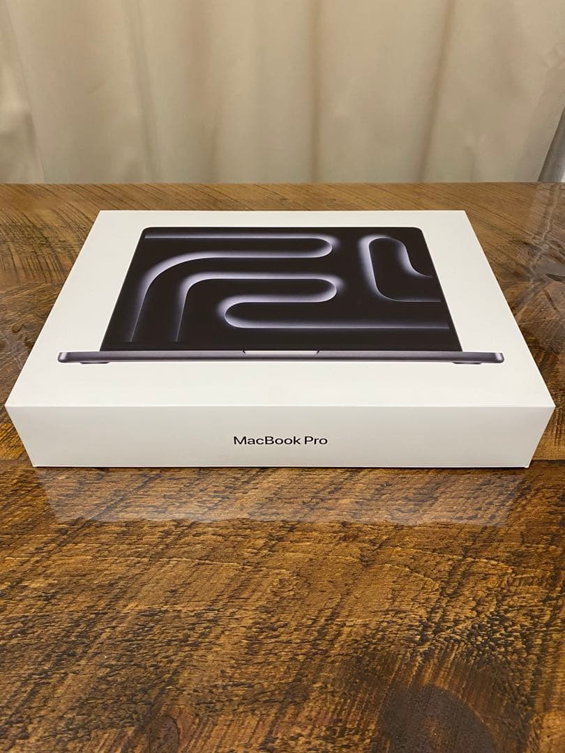 【USキー】MacBook Pro M5 14インチ 24GB / 512GB