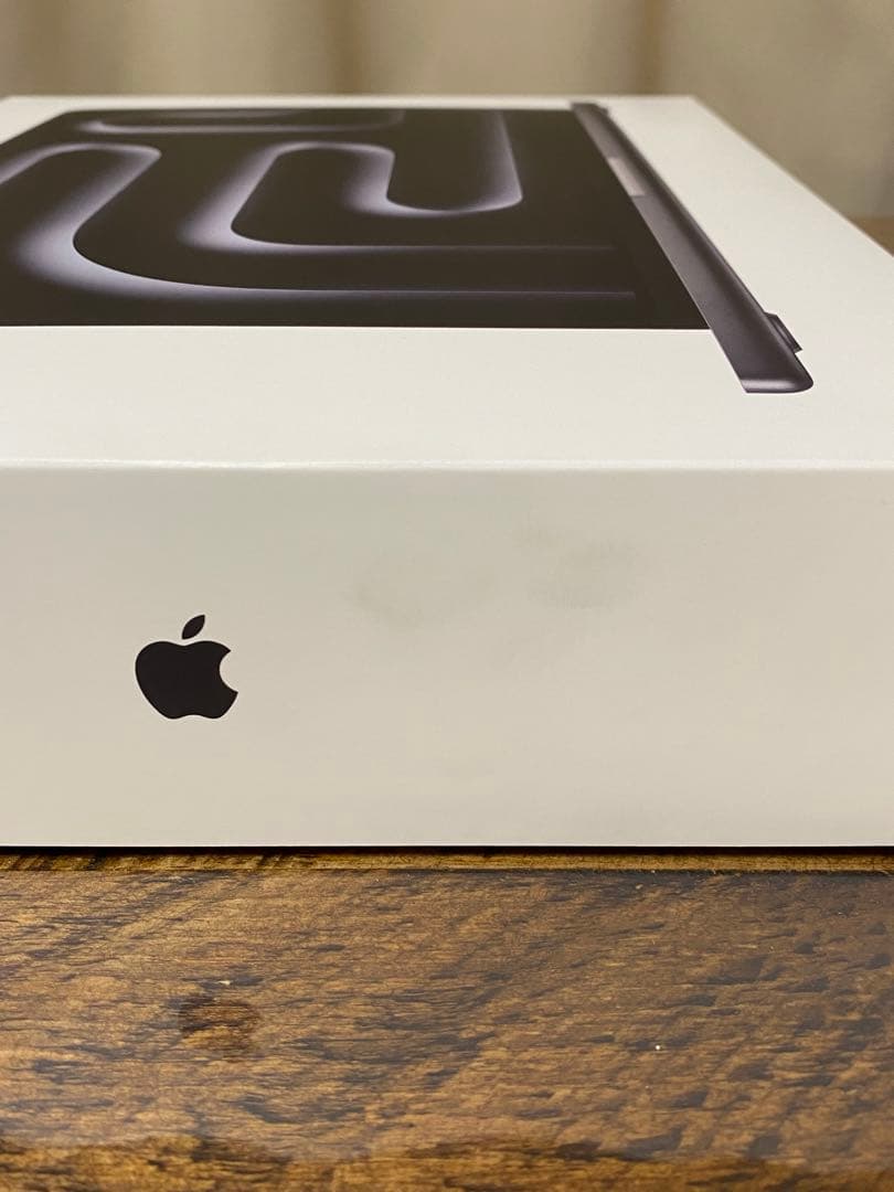 【USキー】MacBook Pro M5 14インチ 24GB / 512GB