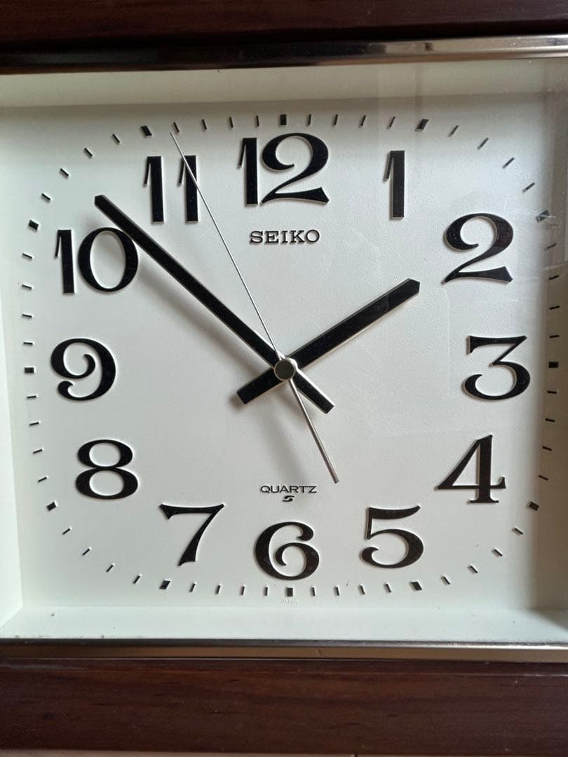 昭和レトロ　SEIKO セイコー　スクエア型　壁掛け時計　クオーツ