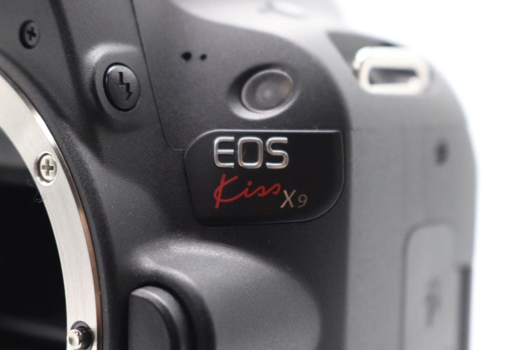 超美品 【Canon EOS Kiss X9 ダブルレンズセット】　安心保証あり