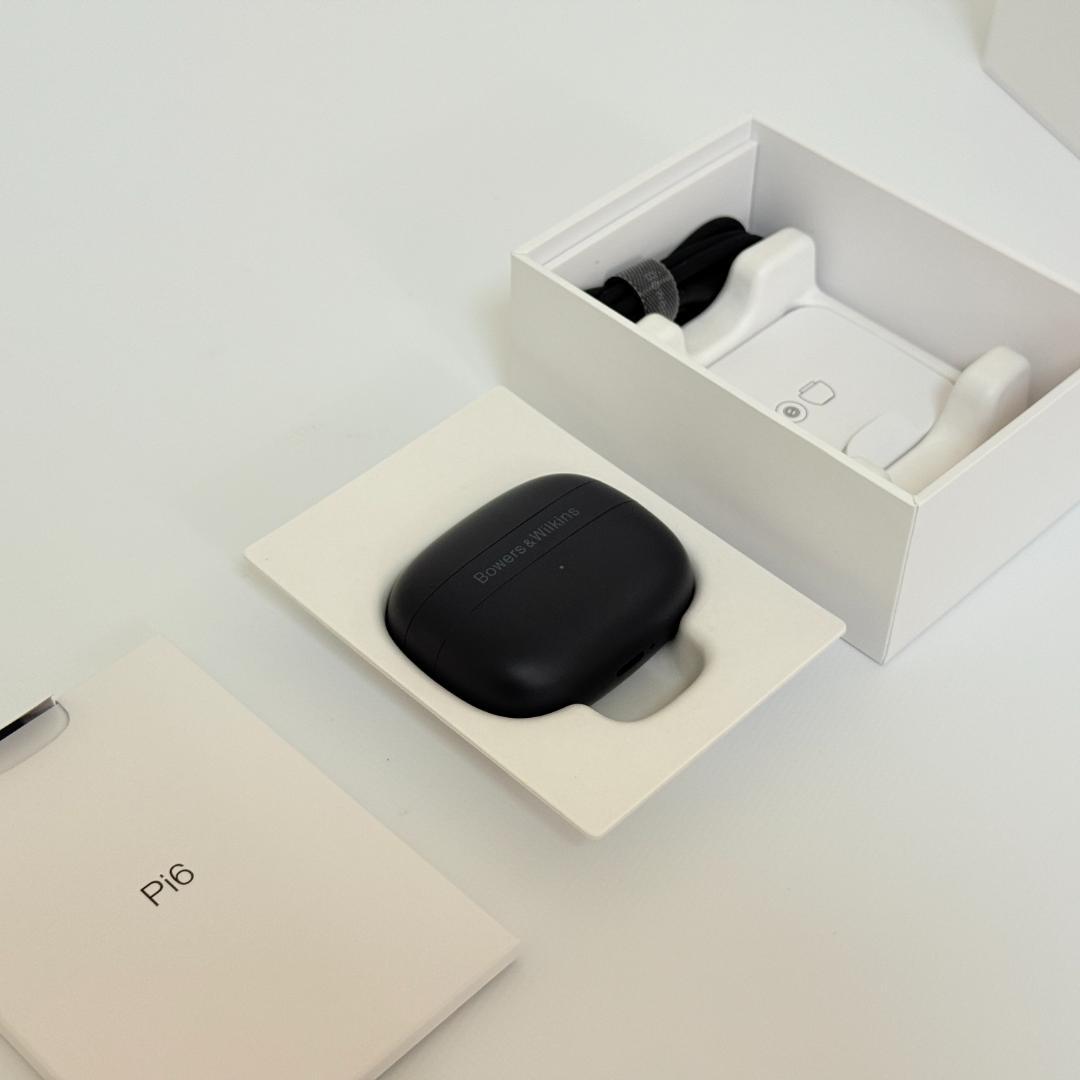 Bowers & Wilkins Pi6 ワイヤレスイヤホン