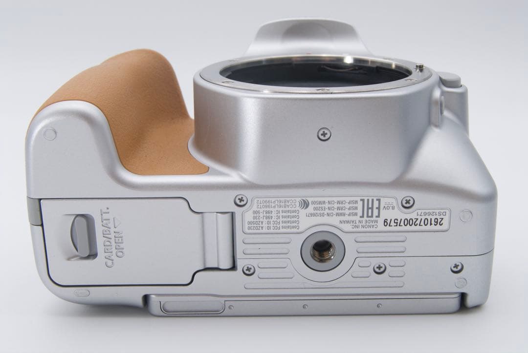 動作確認済みCanon EOS Kiss X9 ダブルズームデジタル一眼レフ