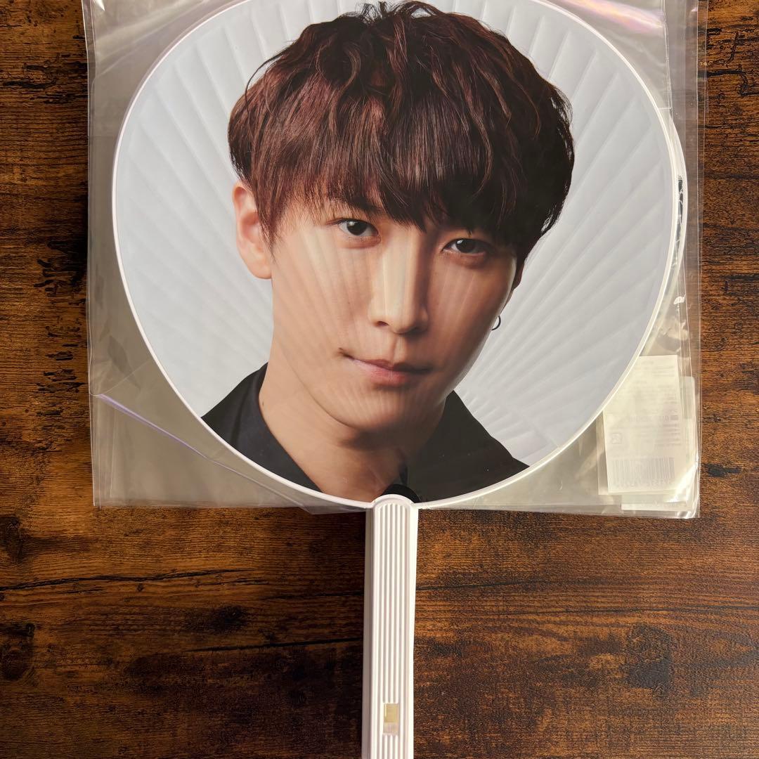 渡辺翔太 グッズ