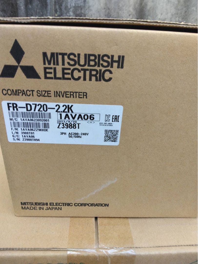即日発送　新品未開封 三菱電機 FR-D720-2.2K インバータ