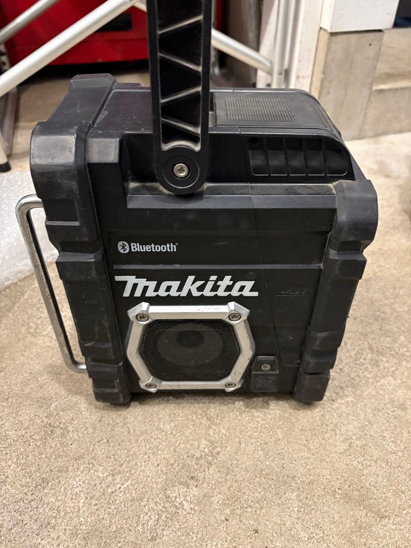 Makita Bluetooth 現場ラジオ　MR106